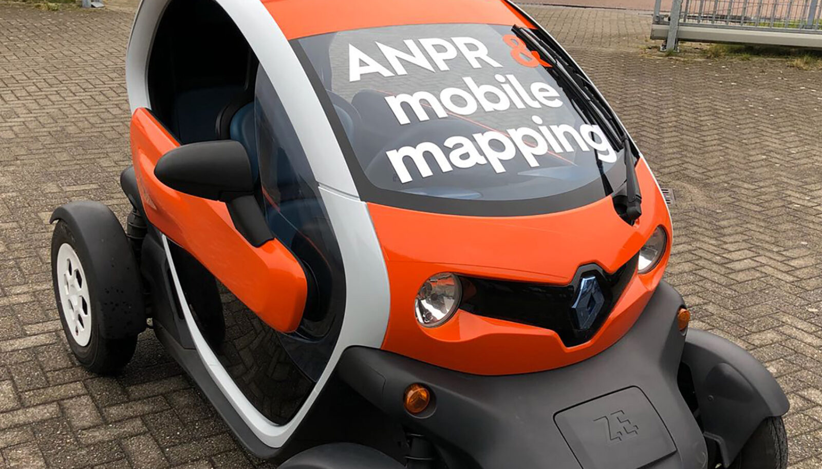 Carwrapping Renault Twizzy ANPR & Mobile Mapping Oranje