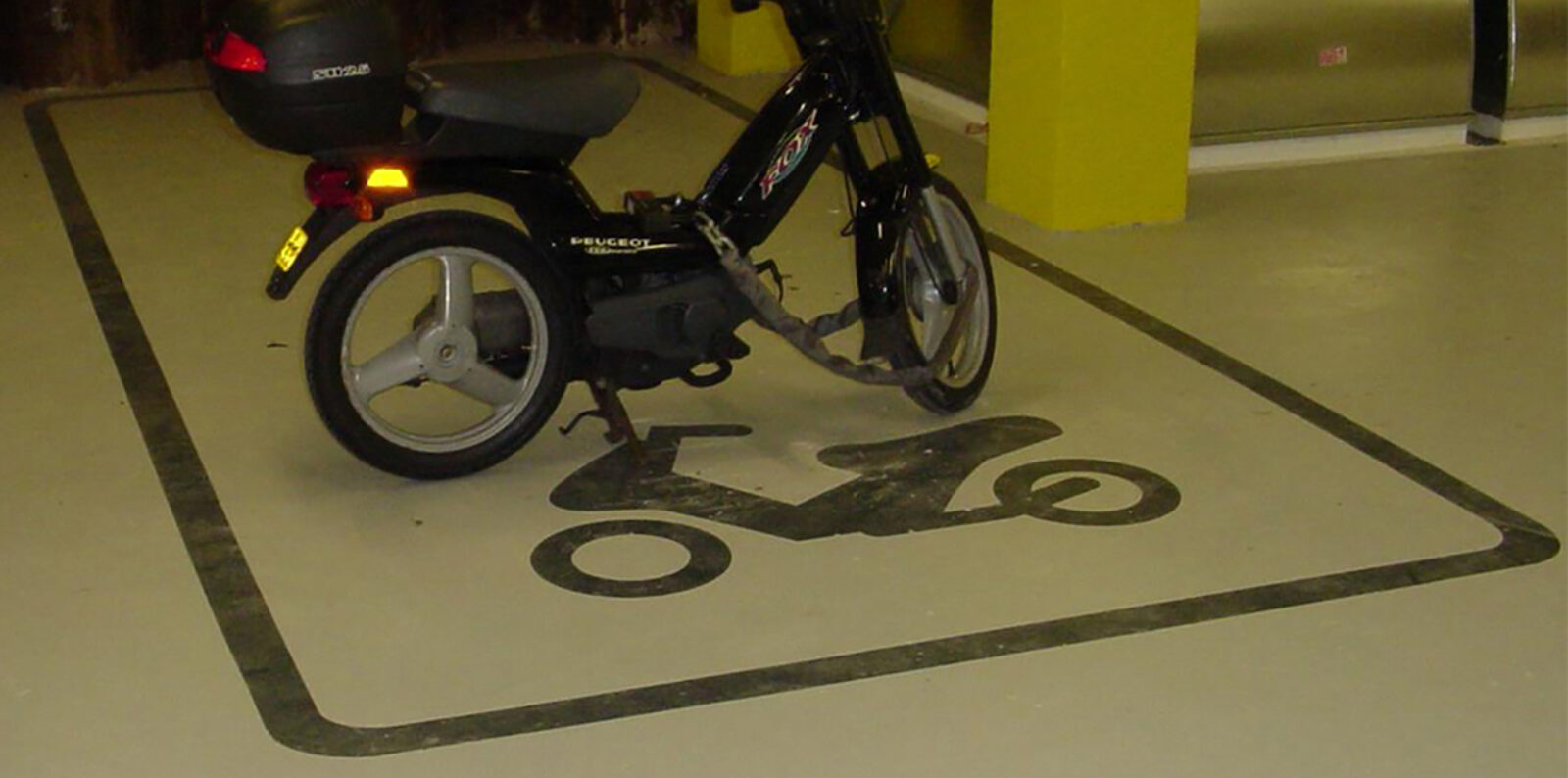 Signing Grond Vloer Parkeergarage Parkeren Scooters Auto's