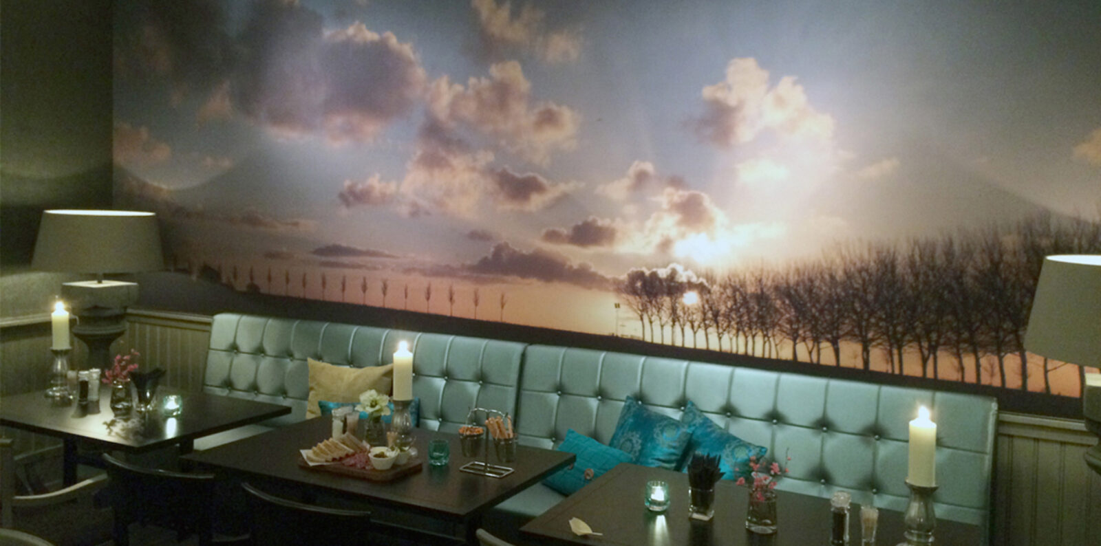 Volledige Muurbedekking Uitzicht Aan de Muur Horecazaak Lunchroom
