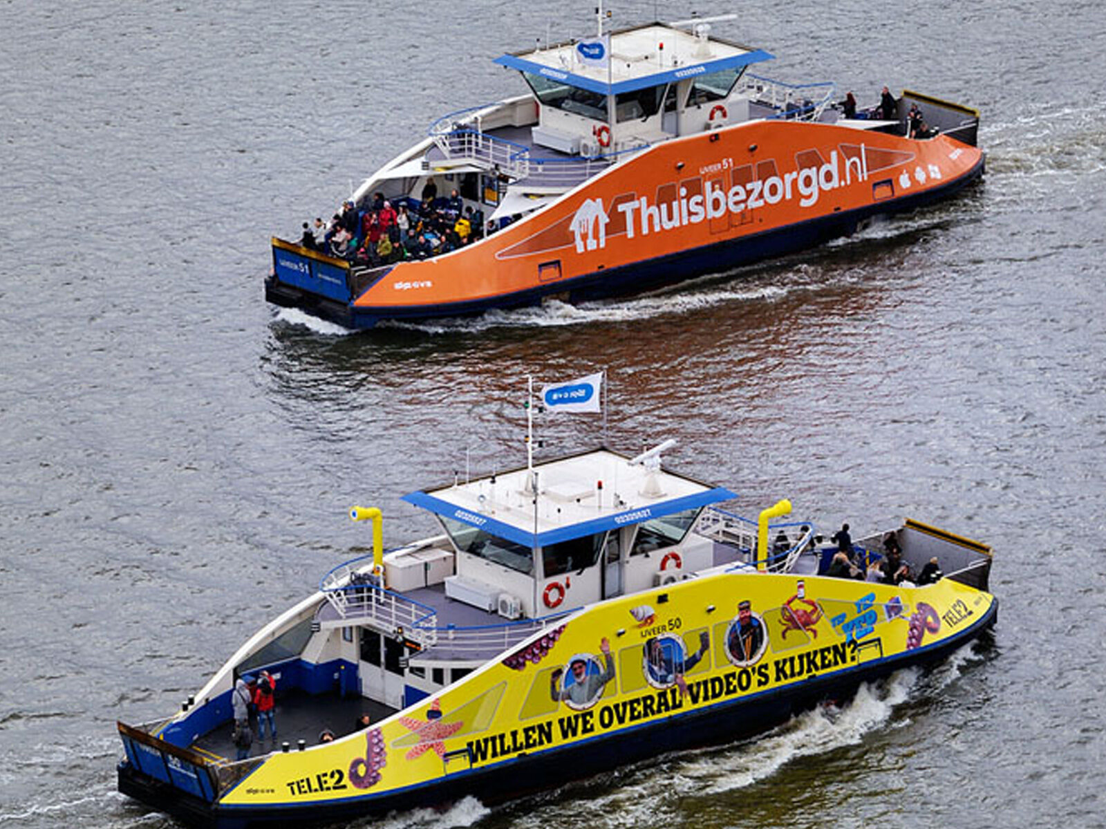 Reclame Boten Thuisbezorgd.nl Tele2 Varen Pont Amsterdam Bluesigns